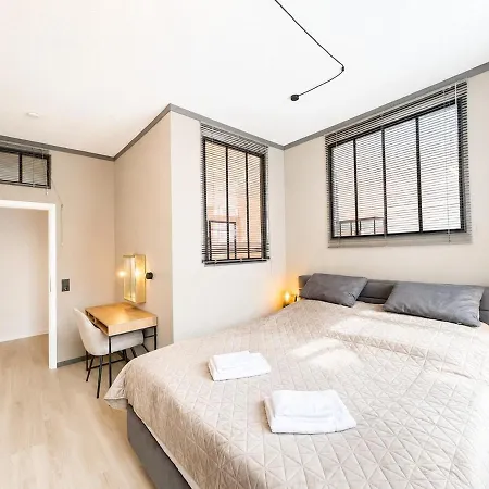 Neu 80qm Grosses In Der Kieler Innenstadt Zwischen Bahnhof, Foerde Und Fussgaengerzone Apartmán *